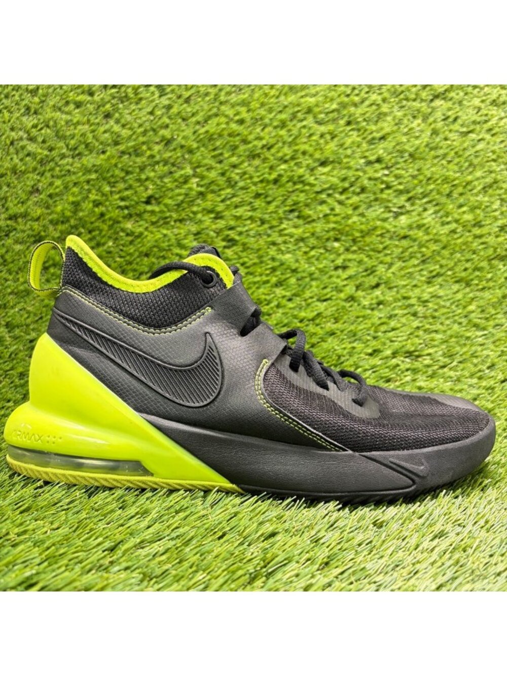 Nike Air Max Impact Mens Size 7.5 Black Volt Athletic Basketball Shoes Sneakers